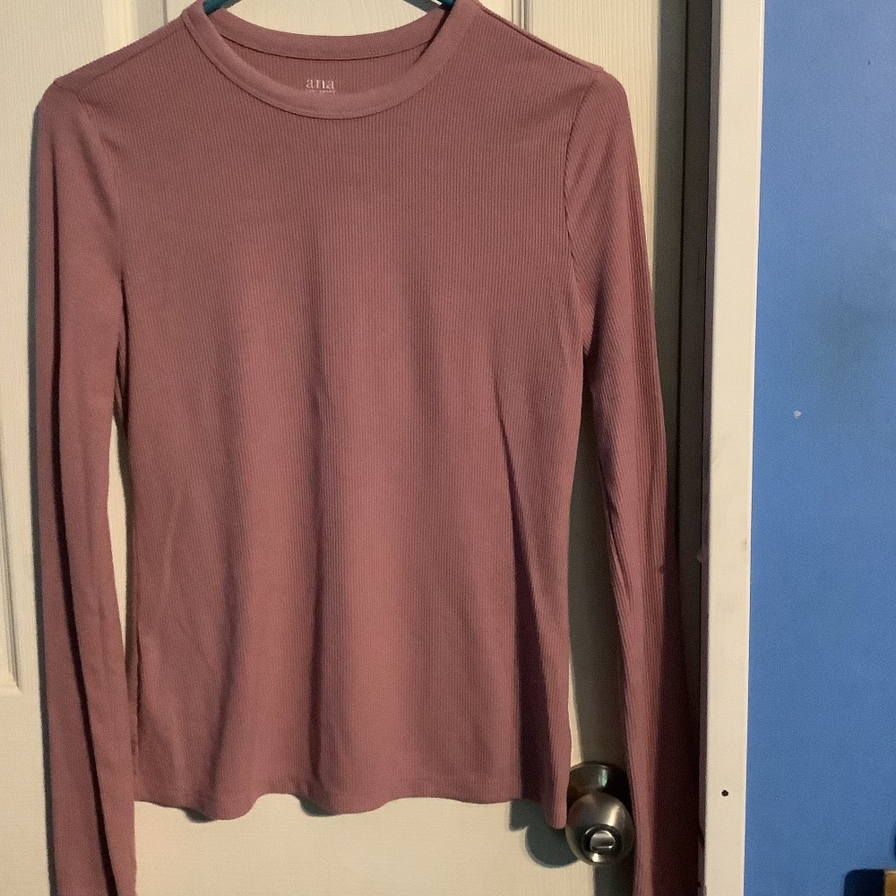 Women’s a.n.a a new approach Longsleeved ribbed fabric Top Size XS